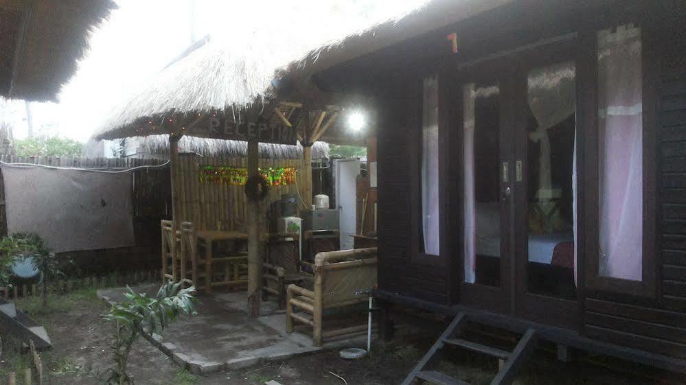 Mosaix Gili Bungalows Gili Trawangan Luaran gambar