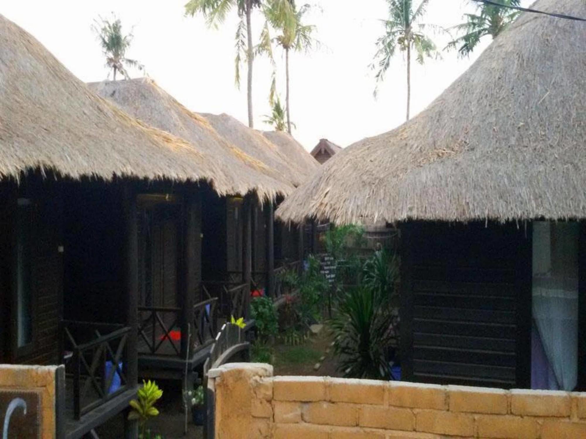 Mosaix Gili Bungalows Gili Trawangan Luaran gambar